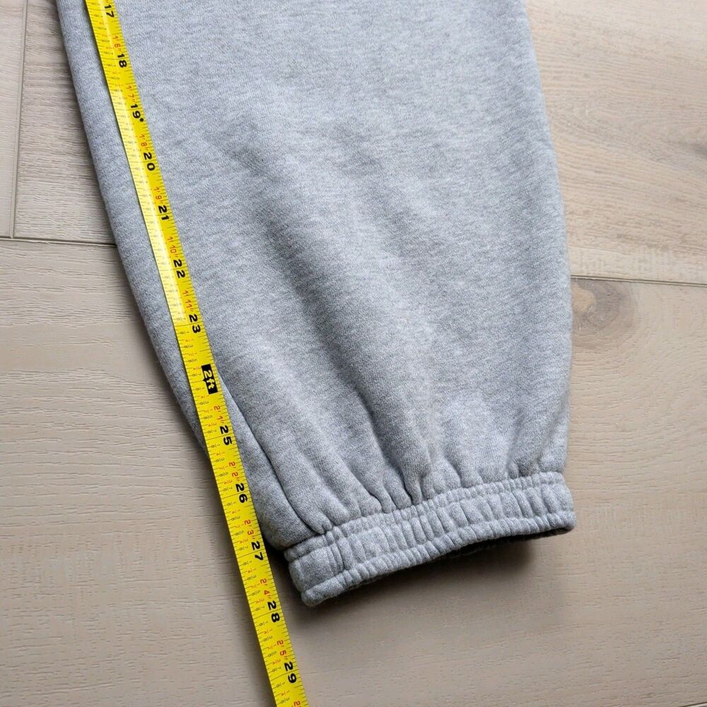 Aritzia Joggers Womens Medium Sweatfleece Cozy Fleece Mega Fit Gray Cargo - Picture 9 of 12